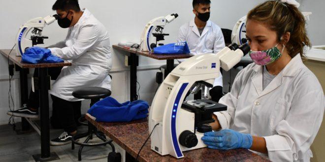 Laboratorio_Microbiología