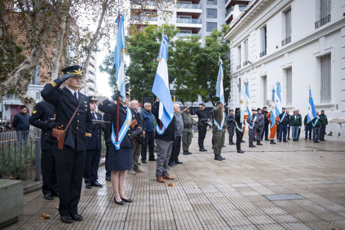 Izamiento_Bandera