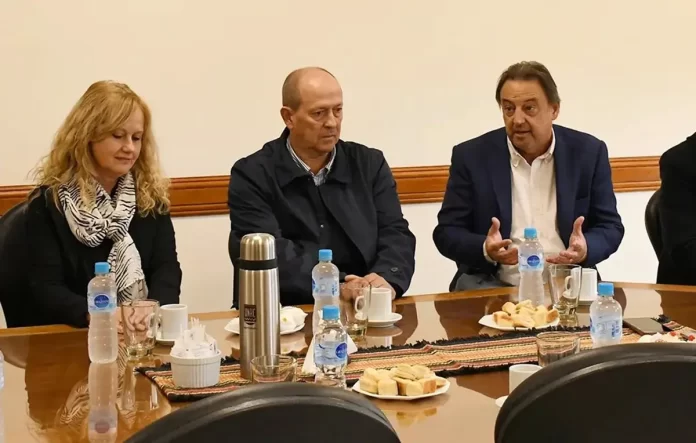 Firma_Edificio_Economicas
