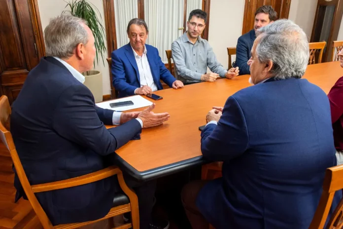 Lanzamiento Reunión Economia Politica