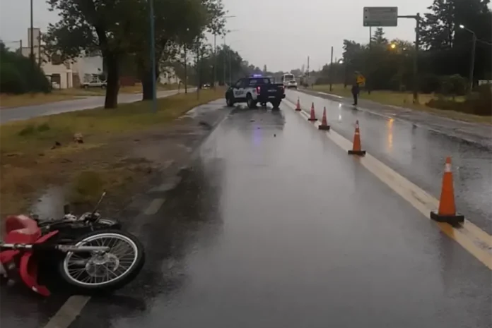 Moto chocada en ruta
