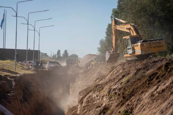Obras - Colector cloacal oeste