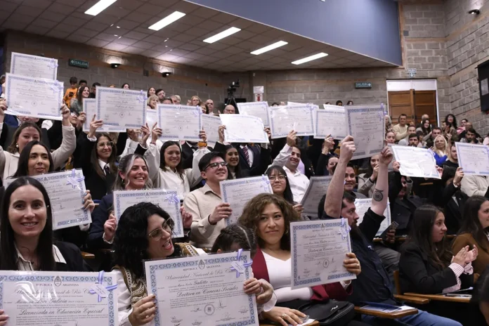 Universidad - Colación de grado
